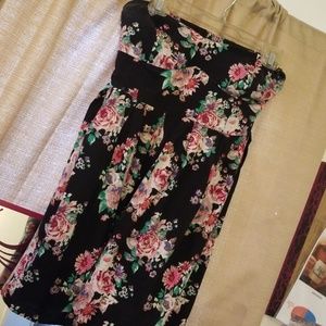 Floral strapless dress